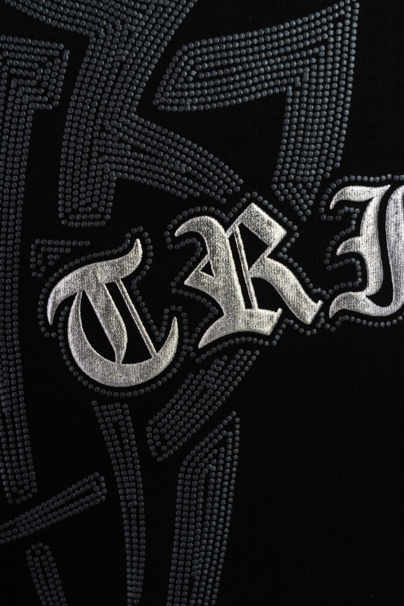 Czarny t-shirt ze srebrną grafiką z przodu