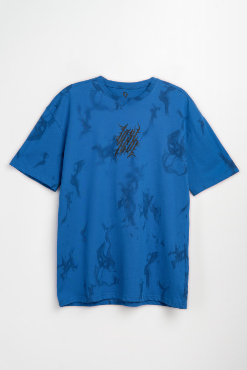 Niebieski t-shirt oversize z nadrukiem na całości