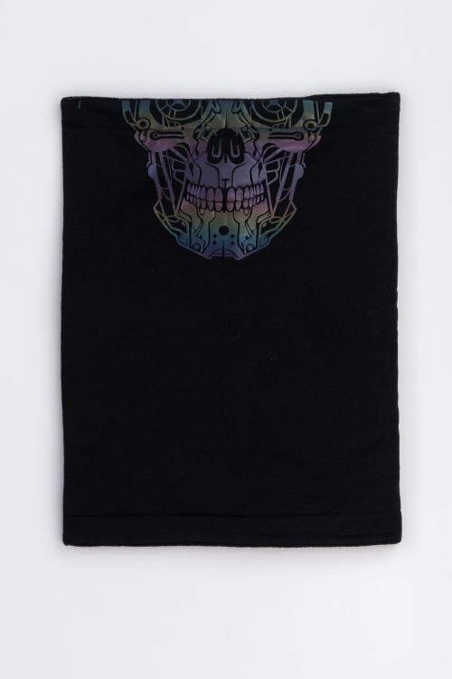 Czarny komin z nadrukiem reflective print z przodu