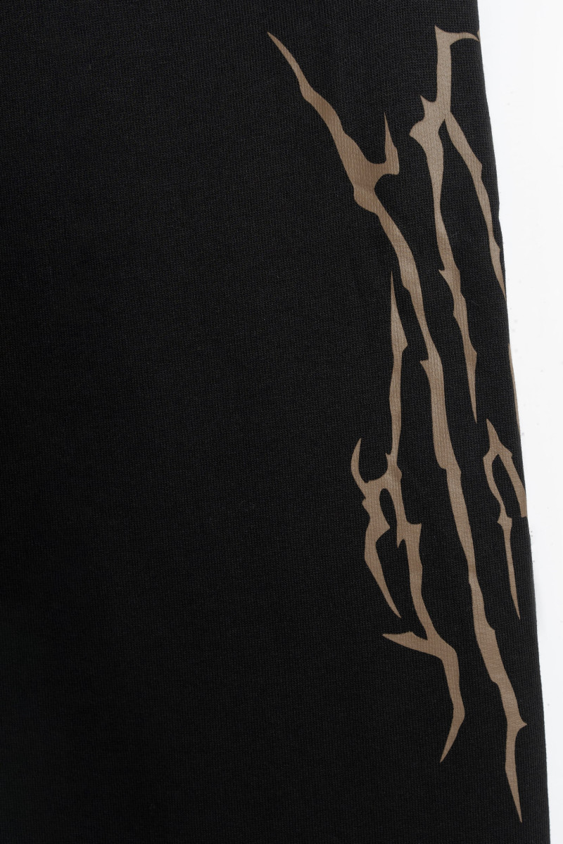 Czarne spodnie dresowe REGULAR z nadrukiem na nogawce, czarny