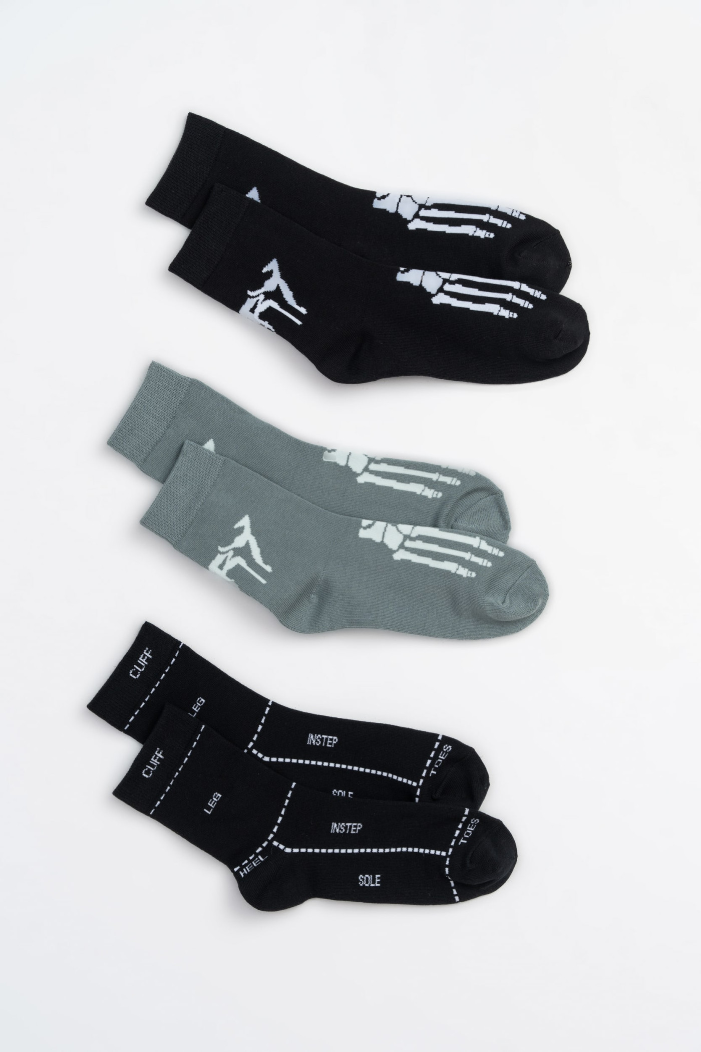 Czarno-szary zestaw skarpet z autorskimi grafikami 3-PAK