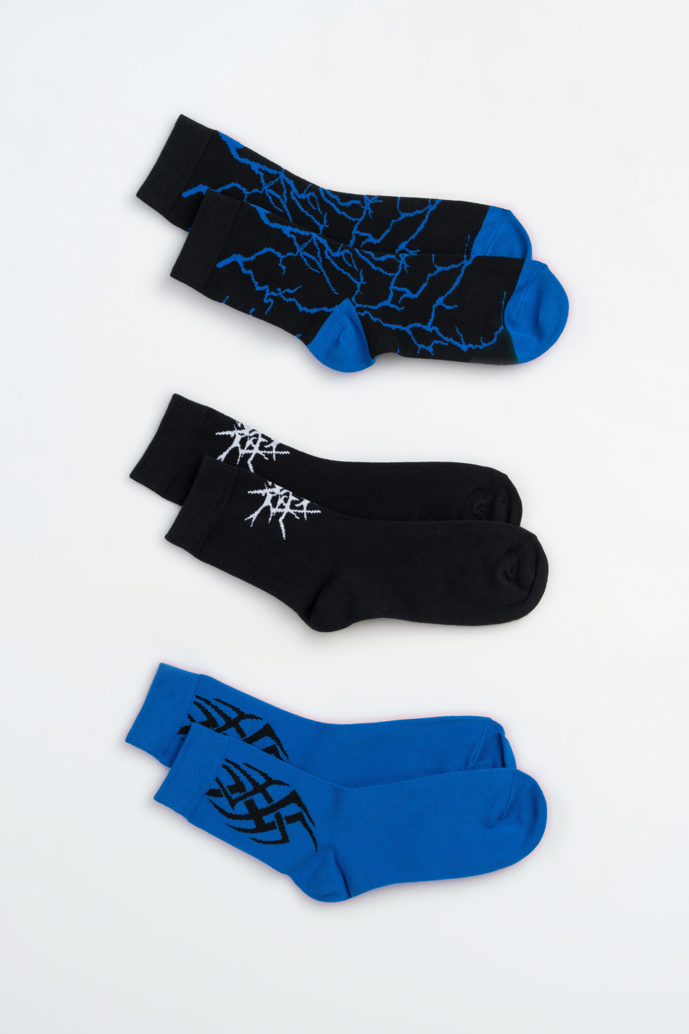 Niebiesko-czarny zestaw skarpet z autorskimi grafikami 3-PAK