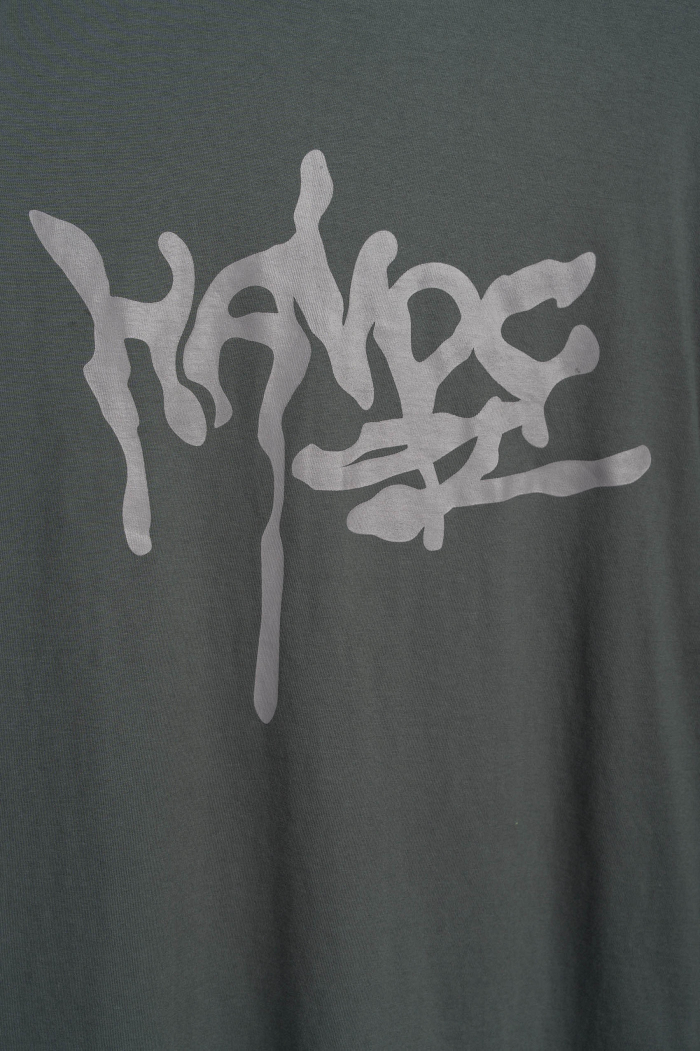 Khaki t-shirt z autorską grafika z przodu