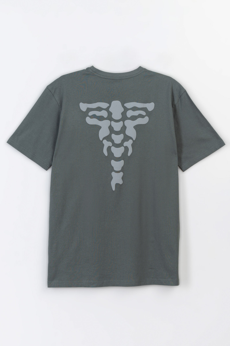 Khaki t-shirt z autorską grafika z tyłu