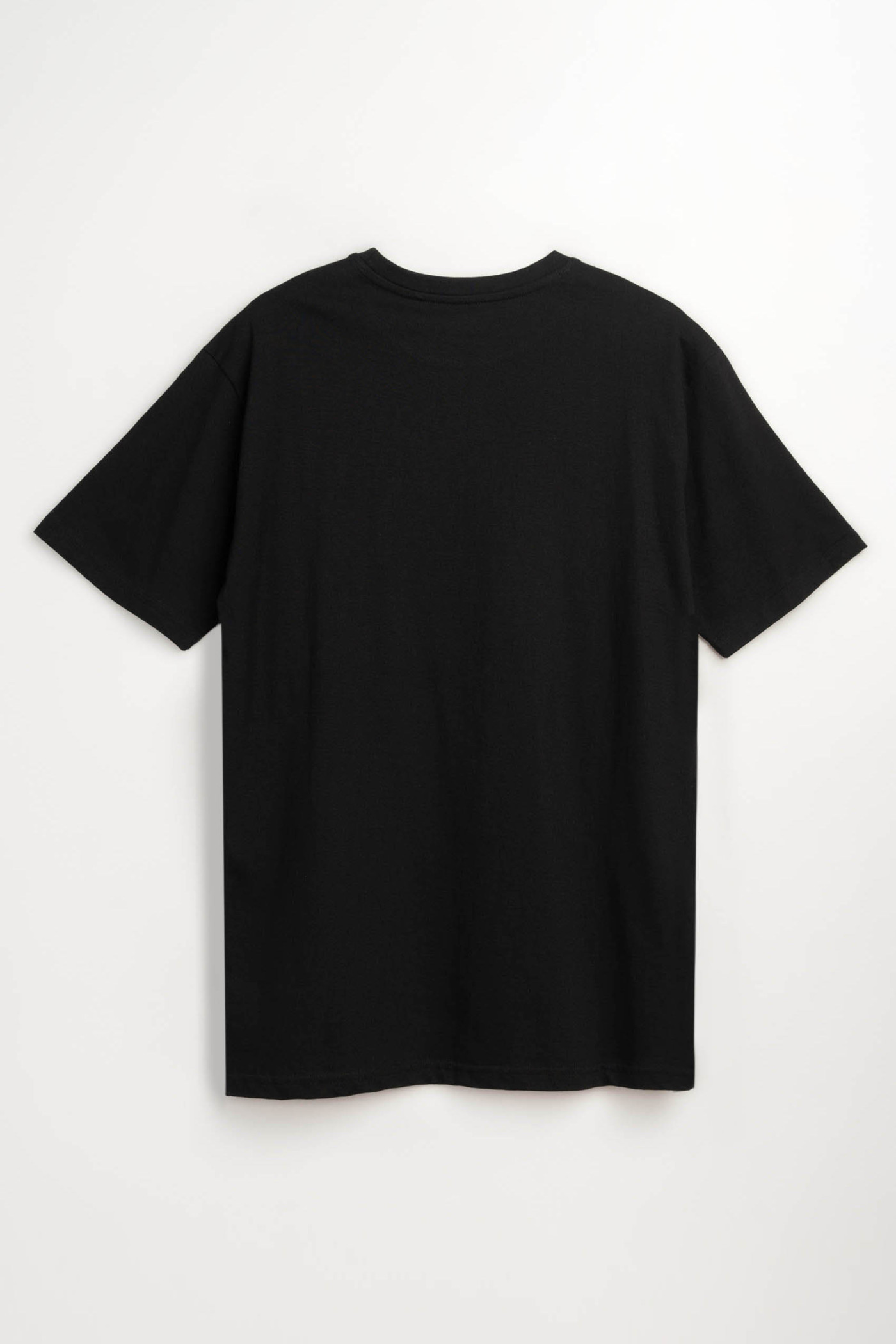 Czarny t-shirt z autorską grafiką z przodu