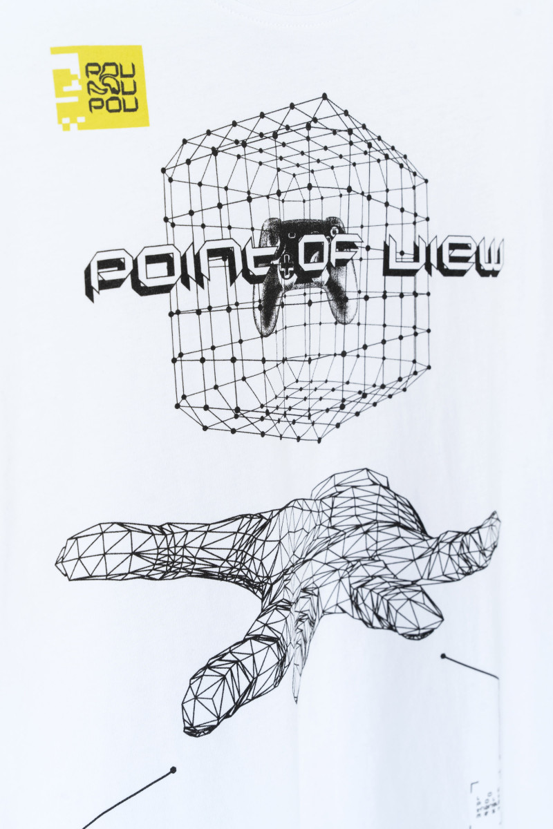 Biały t-shirt z autorską grafiką z przodu Biały t-shirt z autorską grafiką z przodu