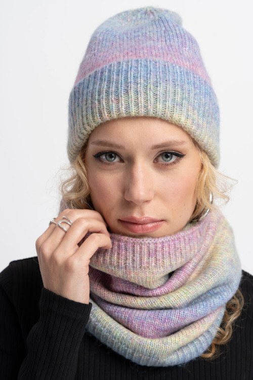 Kolorowa czapka z efektem ombre