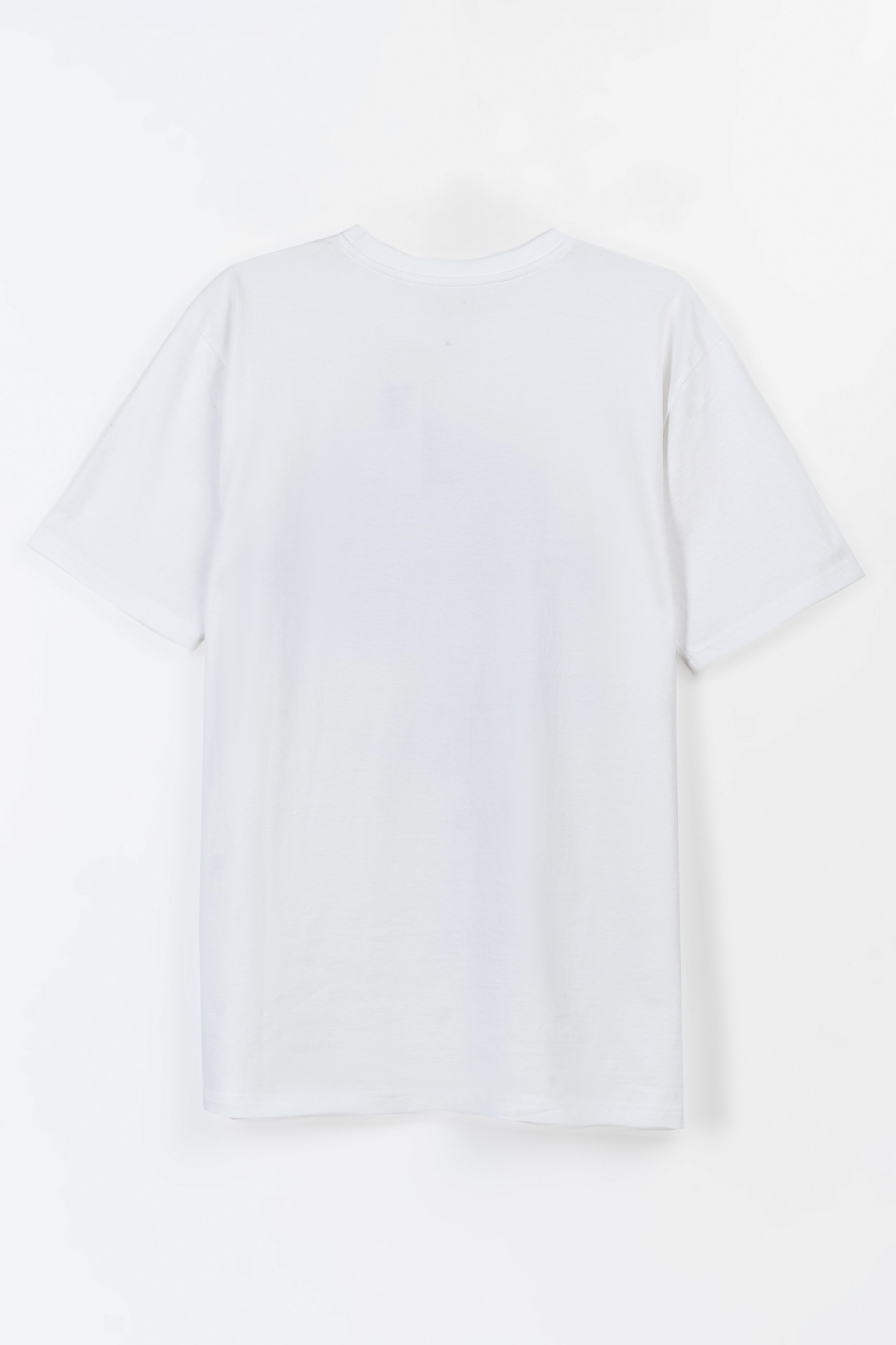 Biały t-shirt z autorską grafiką z przodu
