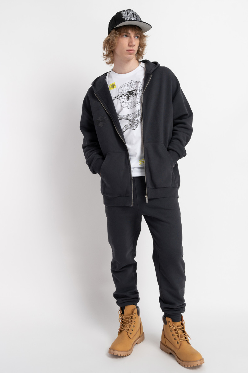 Biały t-shirt z autorską grafiką z przodu Biały t-shirt z autorską grafiką z przodu