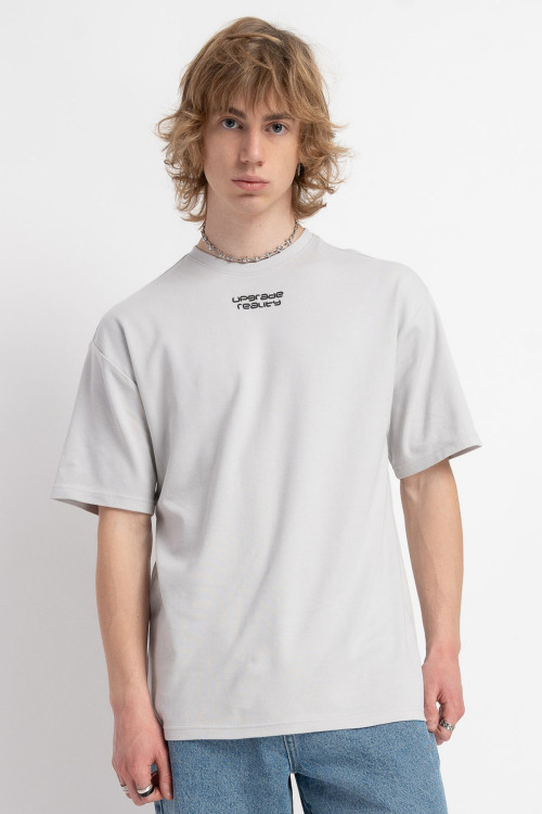Jasnoszary t-shirt z grubszej dzianiny interlok