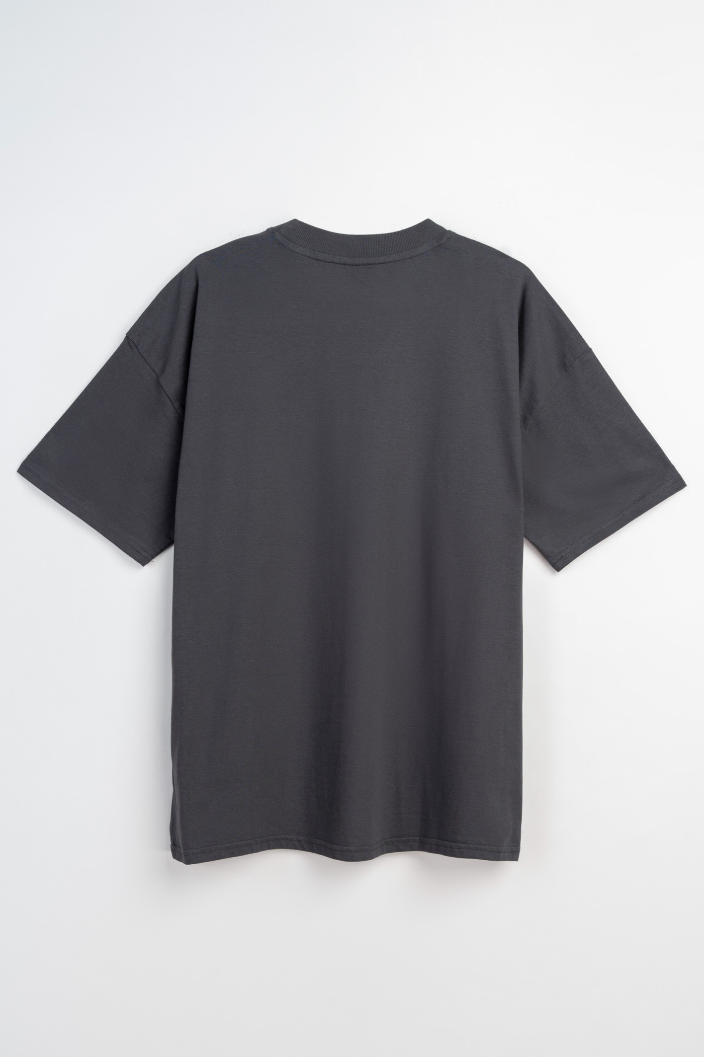 Ciemnoszary t-shirt z autorską grafiką z przodu