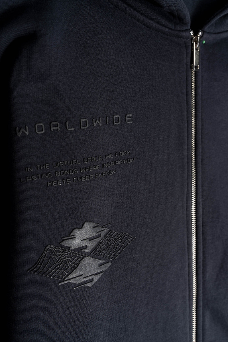 Ciemnoszara bluza REGULAR z kapturem z minimalistyczną grafiką z przodu