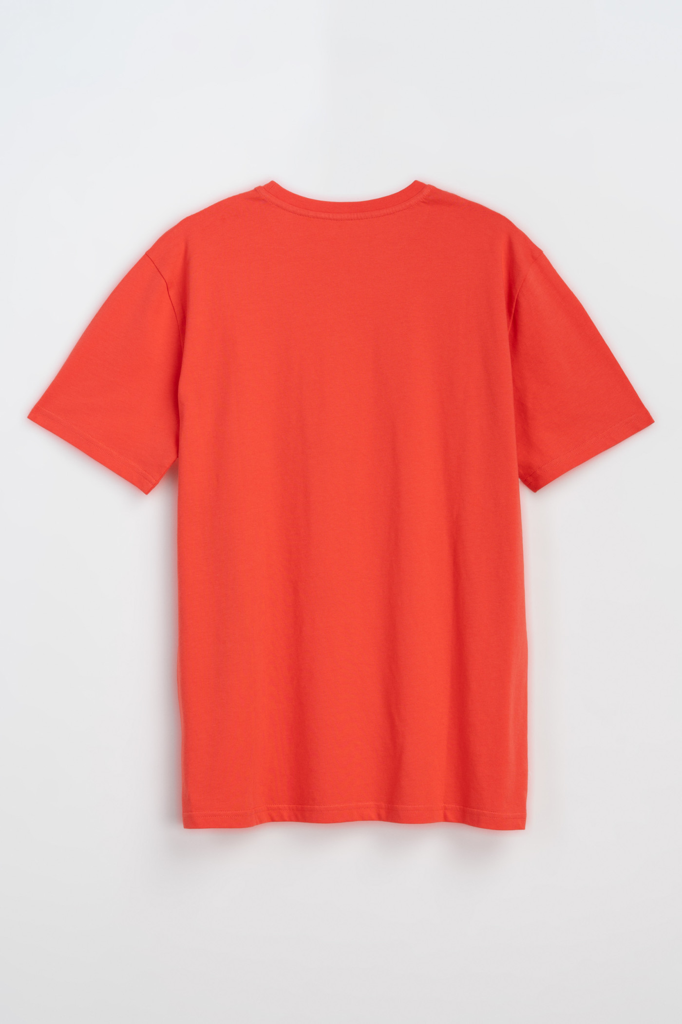 Czerwony t-shirt z autorską grafiką z przodu Czerwony t-shirt z autorską grafiką z przodu