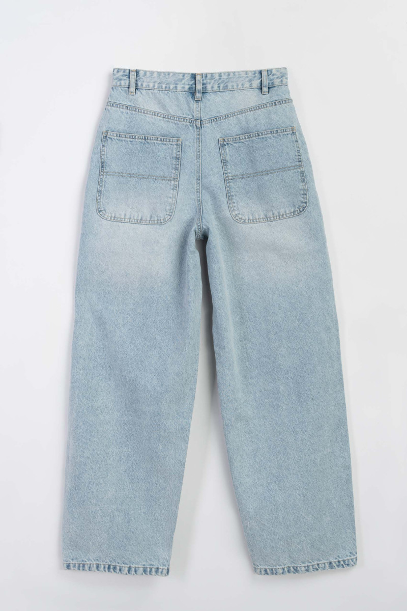 Niebieskie jeansy BAGGY z efektem sprania