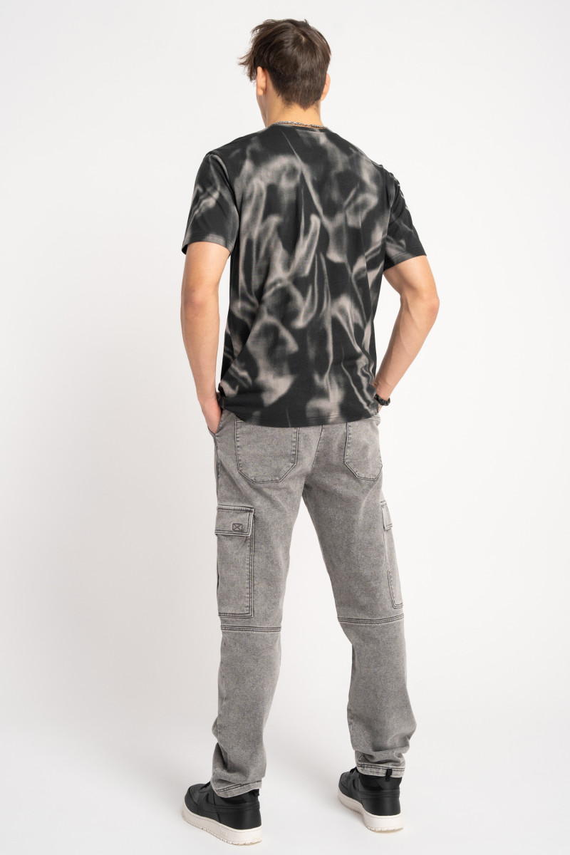 Czarny t-shirt z nadrukiem na całości