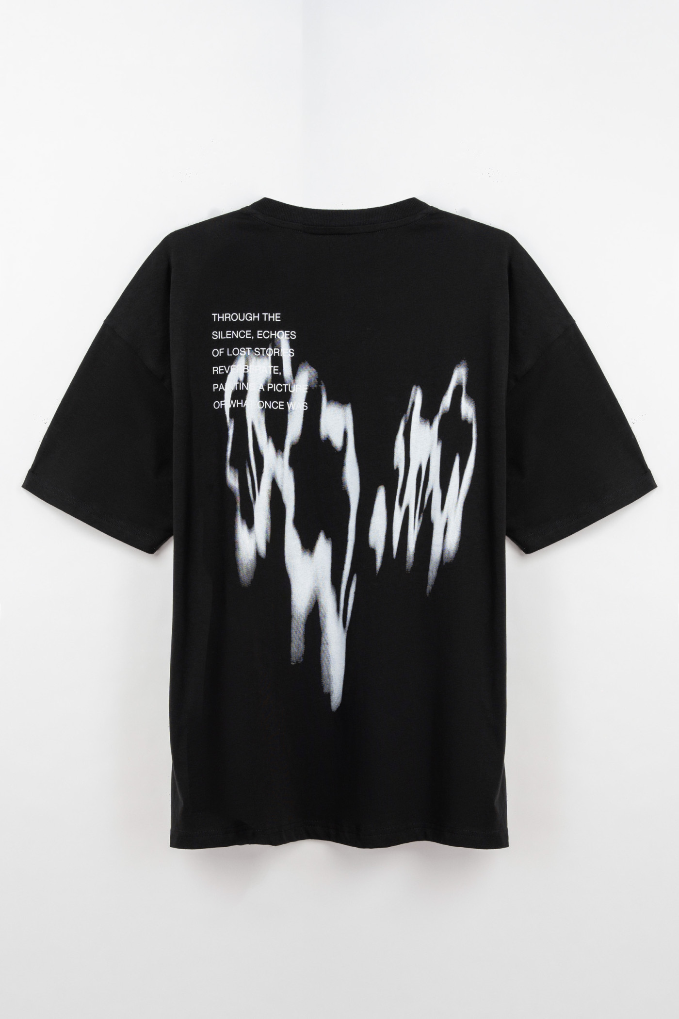 Czarny t-shirt z autorską grafiką w kontrastowym kolorze z tyłu