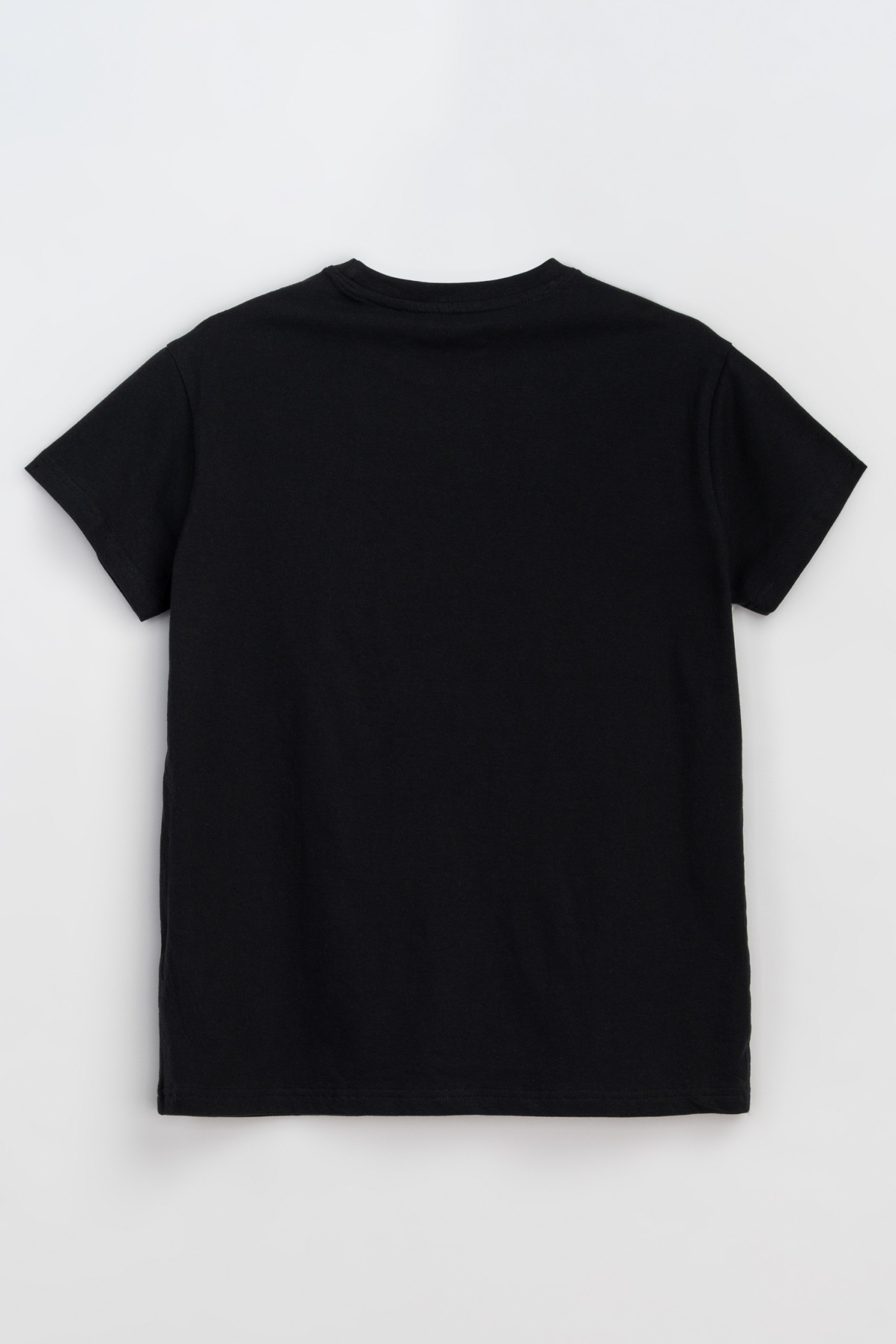 Czarny t-shirt z autorską grafika z przodu
