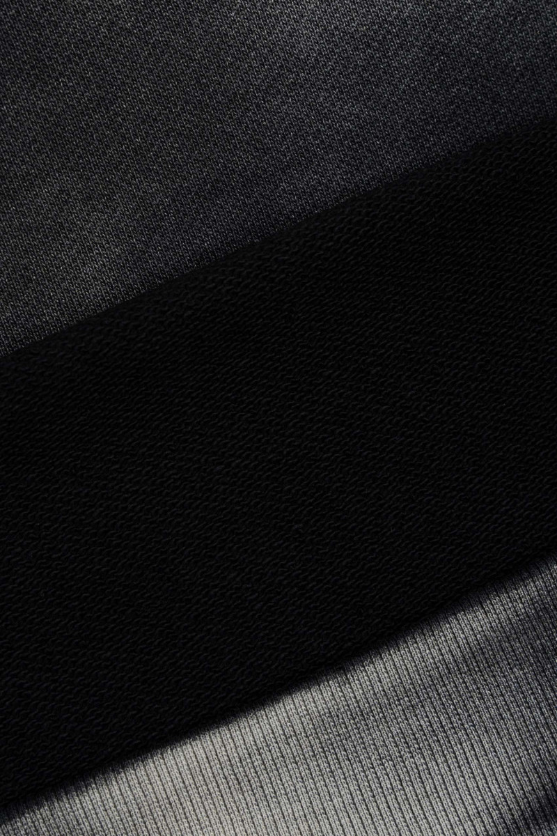 Bluza z kapturem z nadrukiem na całości