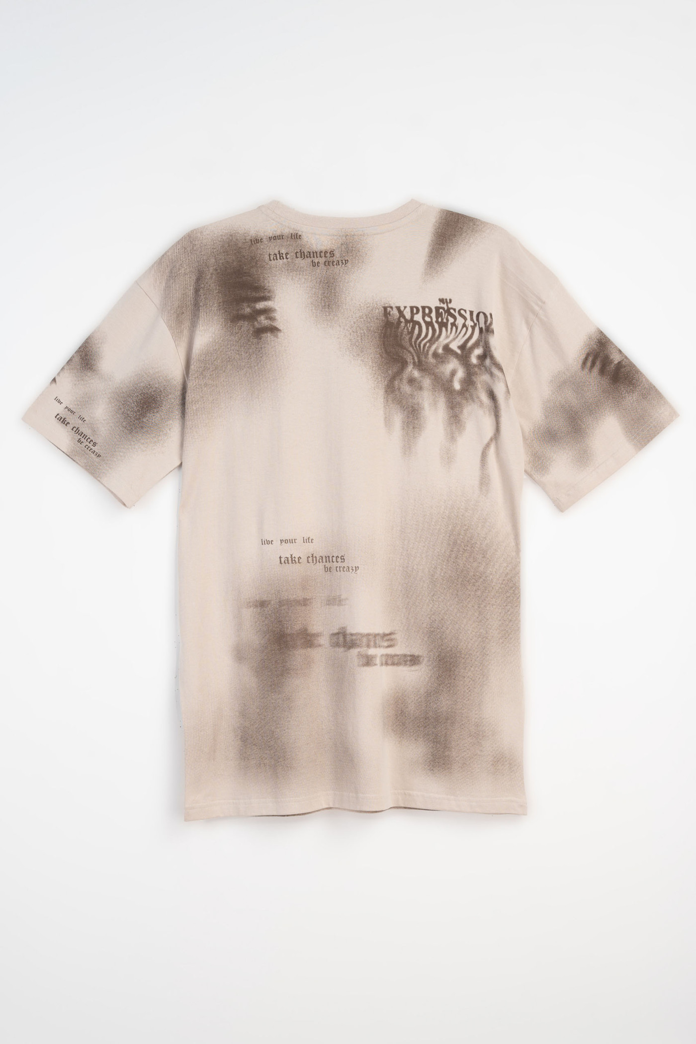 Beżowy t-shirt z nadrukiem na całości