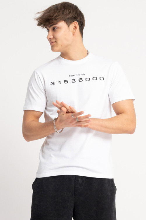 Biały t-shirt z kontrastowym nadrukiem z przodu