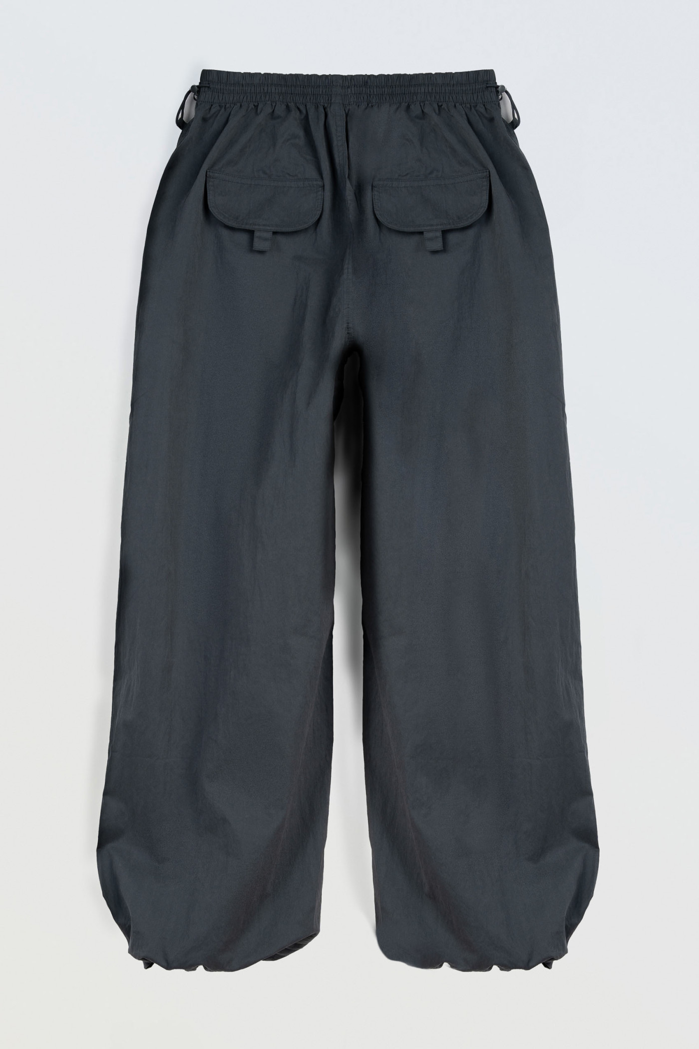 Ciemnoszare spodnie typu PARACHUTE z zaszewkami na kolanach