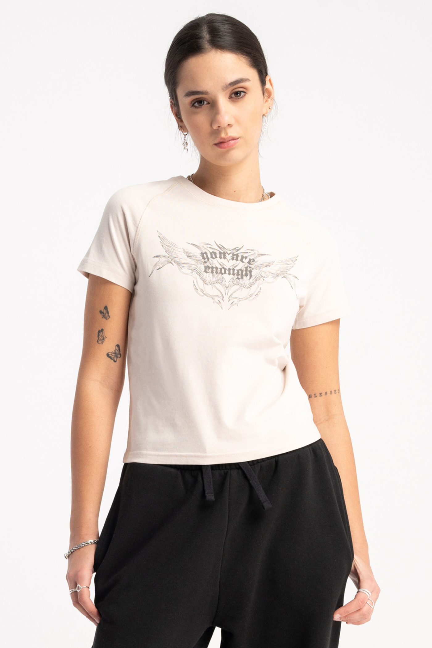 Beżowa bluzka SLIM z autorską grafiką z przodu