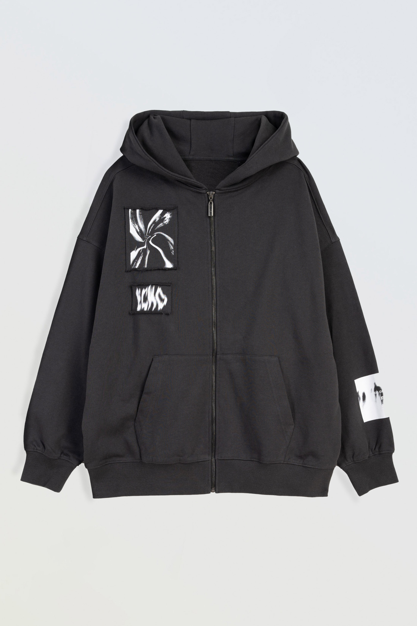 Ciemnoszara bluza OVERSIZE z kapturem z naszywkami z przodu