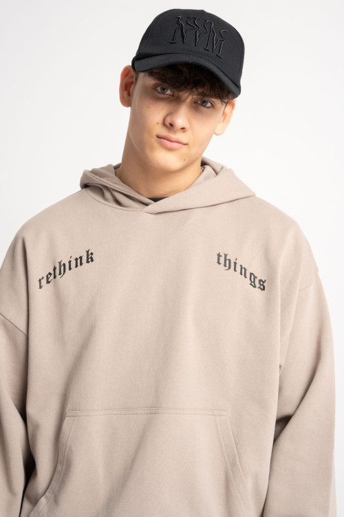 Beżowa bluza z kapturem z autorską grafiką z tyłu