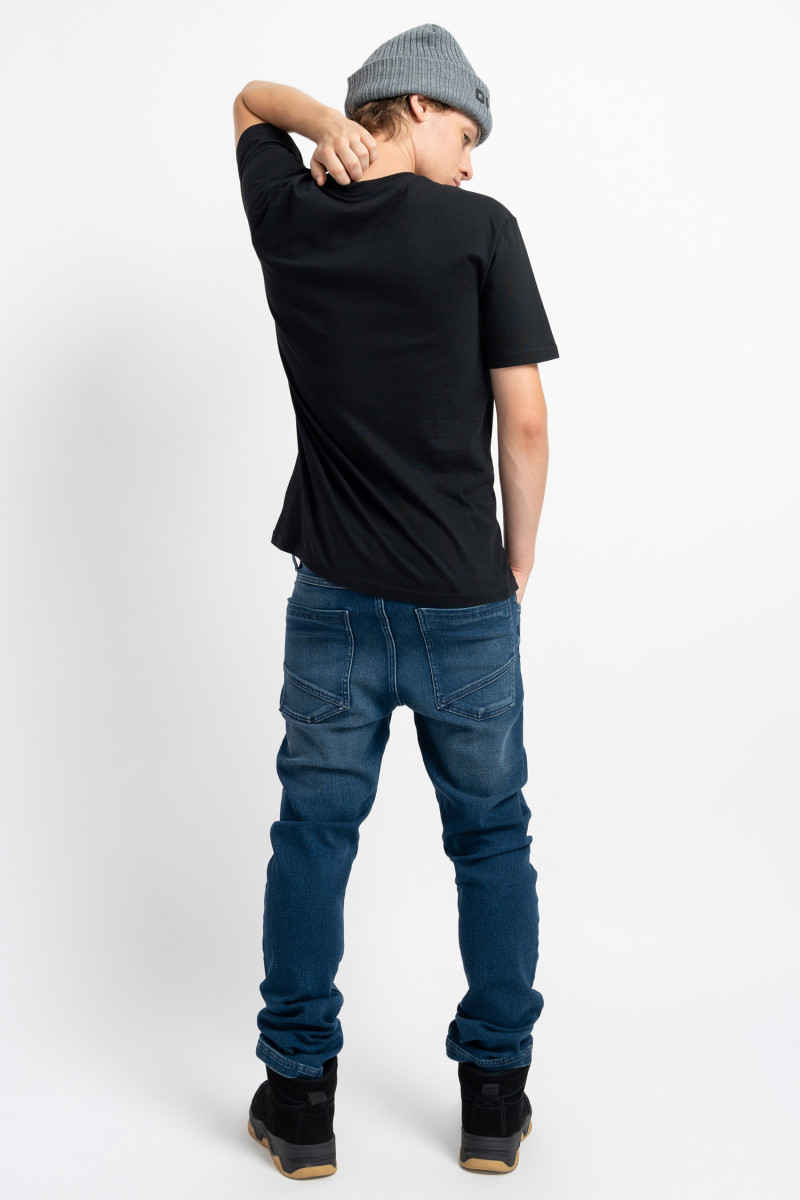 Czarny t-shirt z autorską grafika z przodu