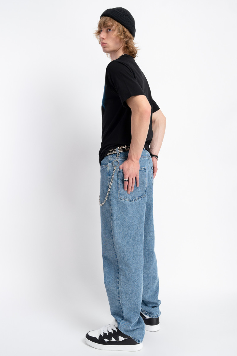 Niebieskie spodnie jeansowe o kroju BAGGY