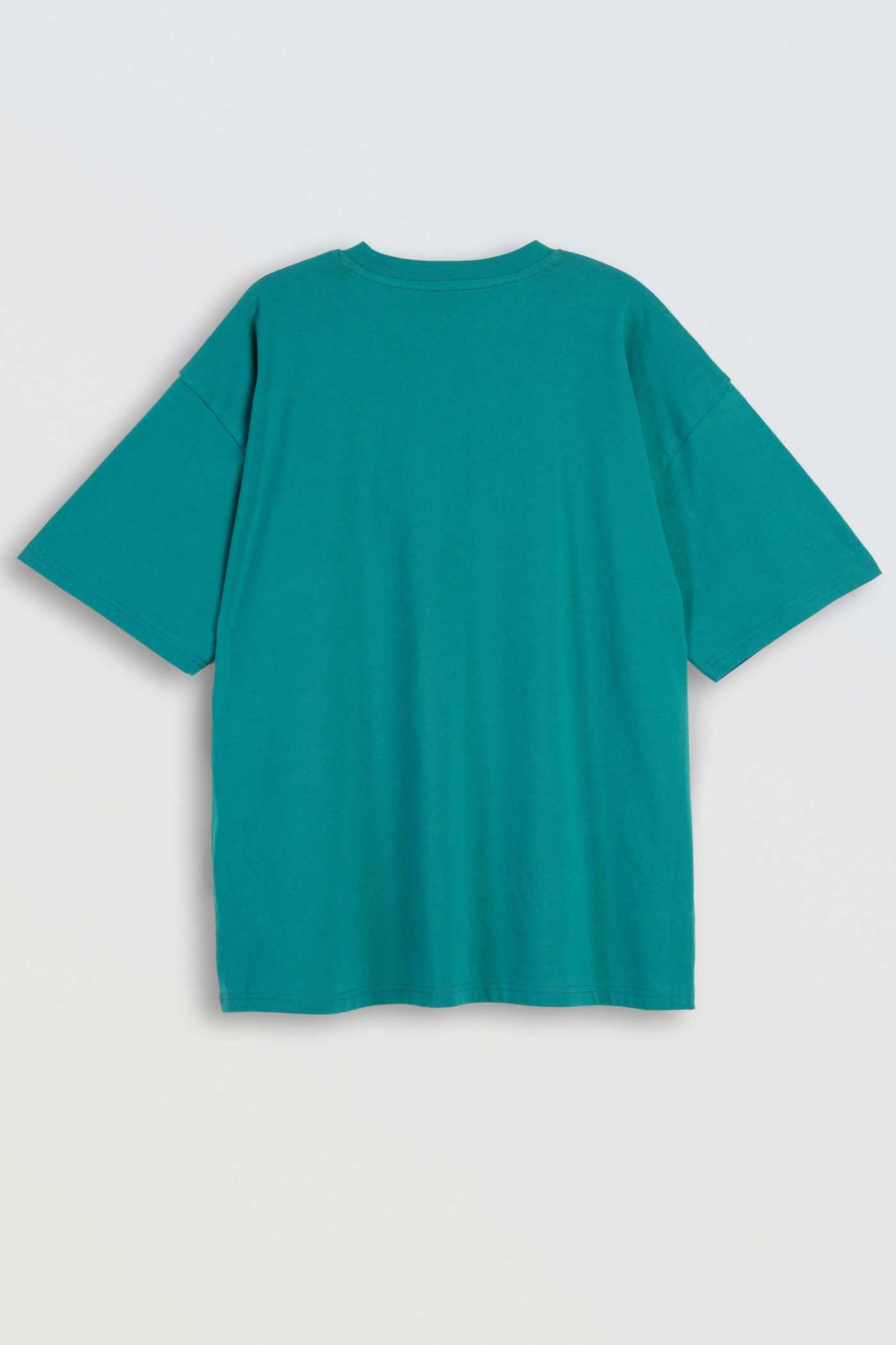 T-shirt w kolorze morskim z kontrastową grafiką z przodu
