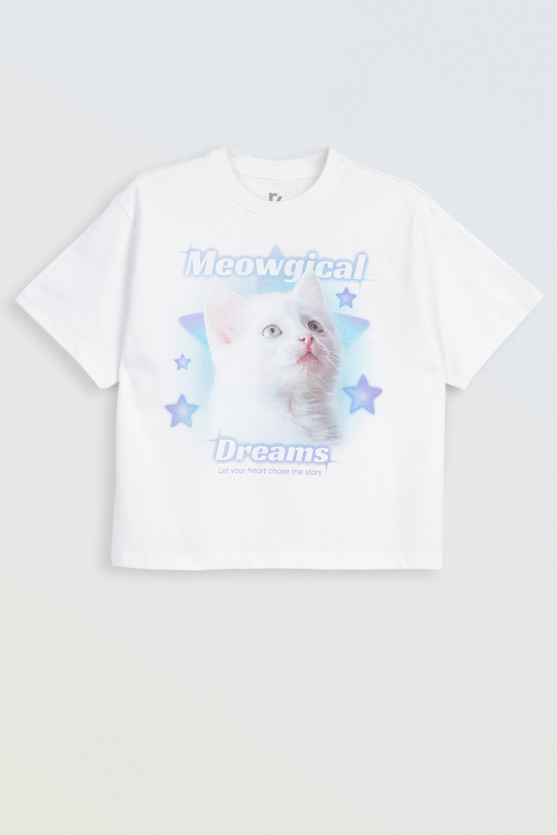 Biały t-shirt BOXY z autorską grafiką z przodu, biały