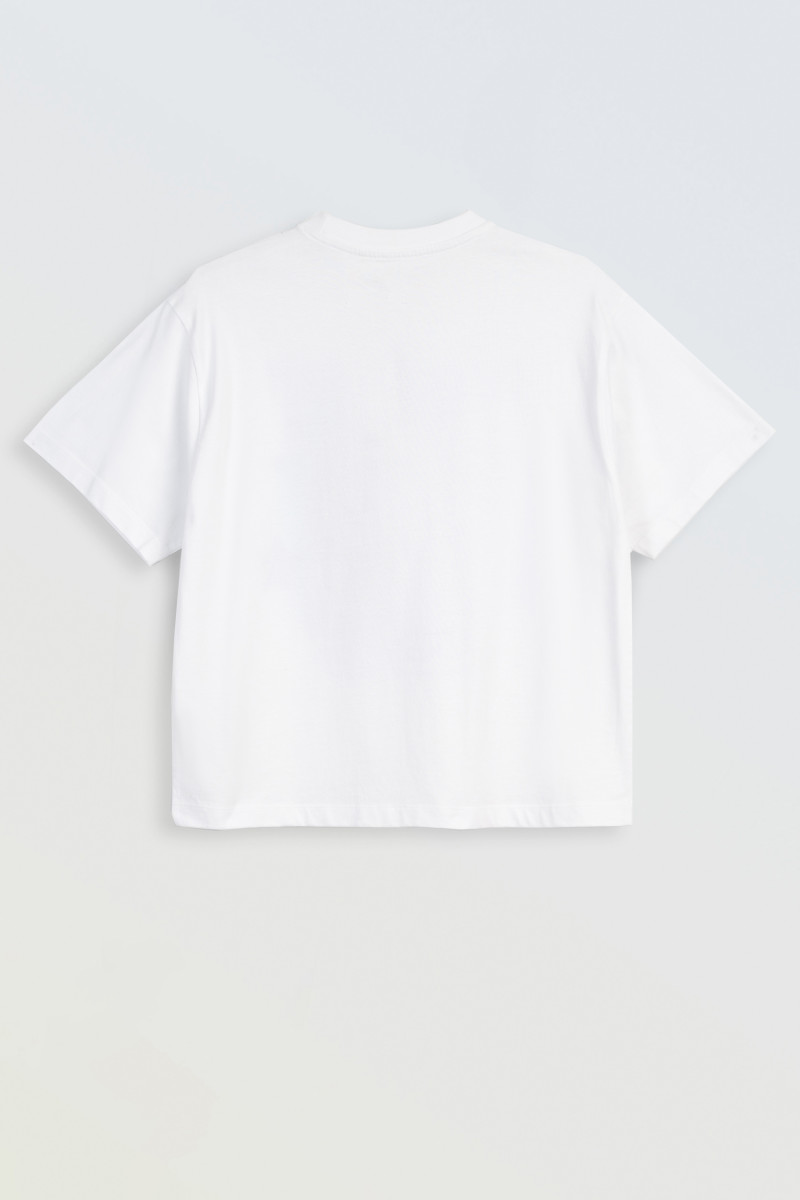 Biały t-shirt z autorską grafiką z przodu