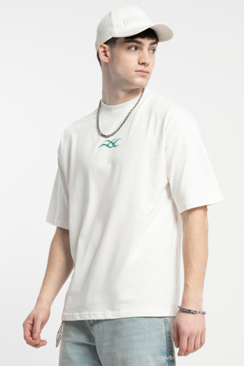 Kremowy t-shirt w stylu collage z grafiką z tyłu