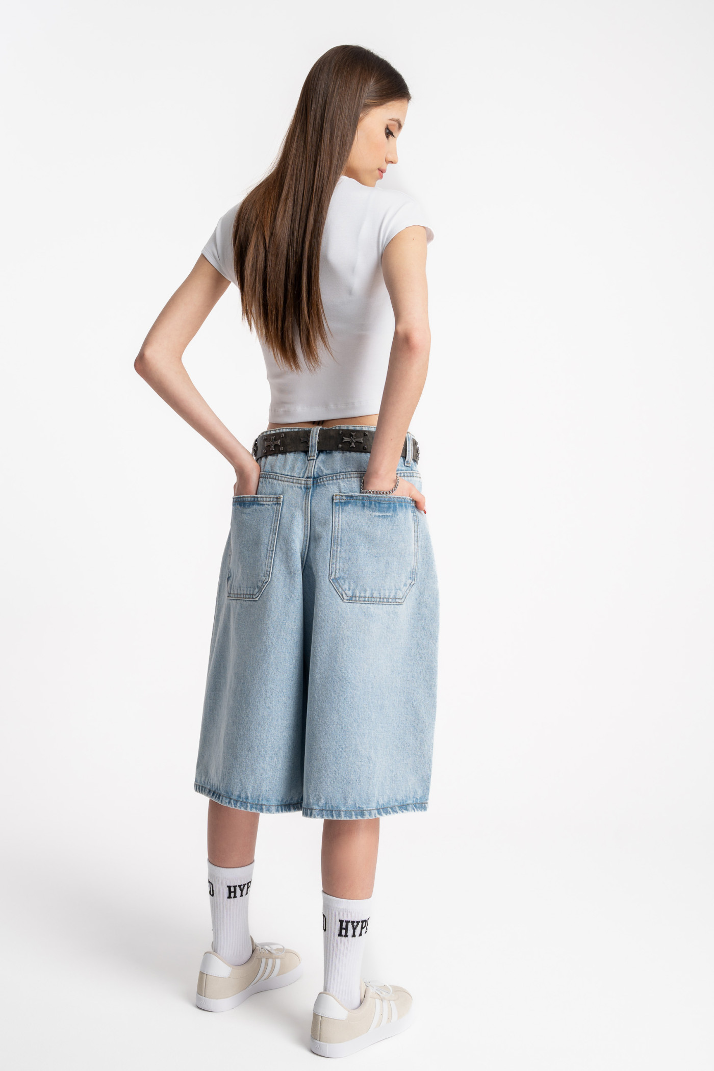Biały CROP TOP bez nadruków