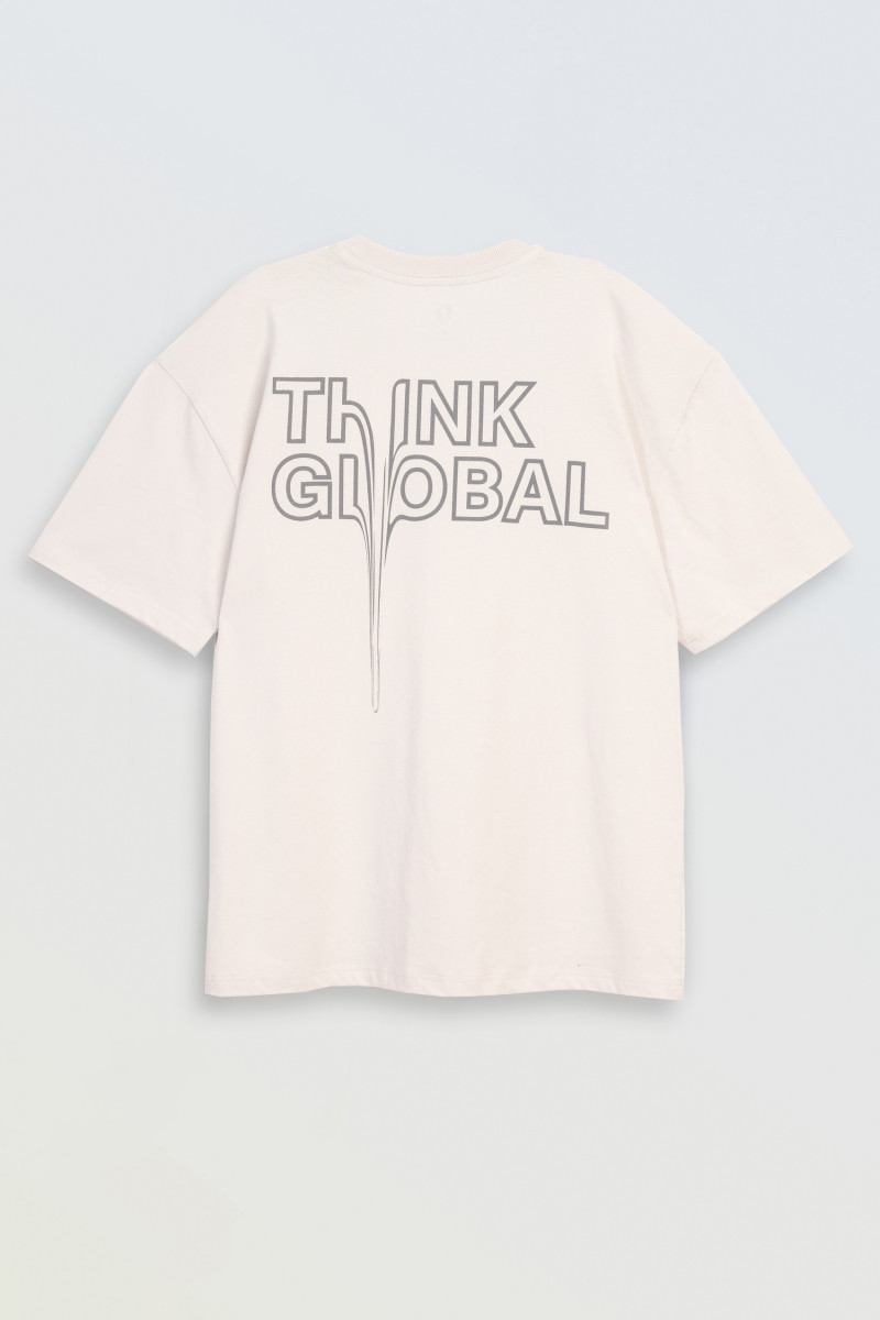 Jasnoszary t-shirt z autorską grafiką z tyłu