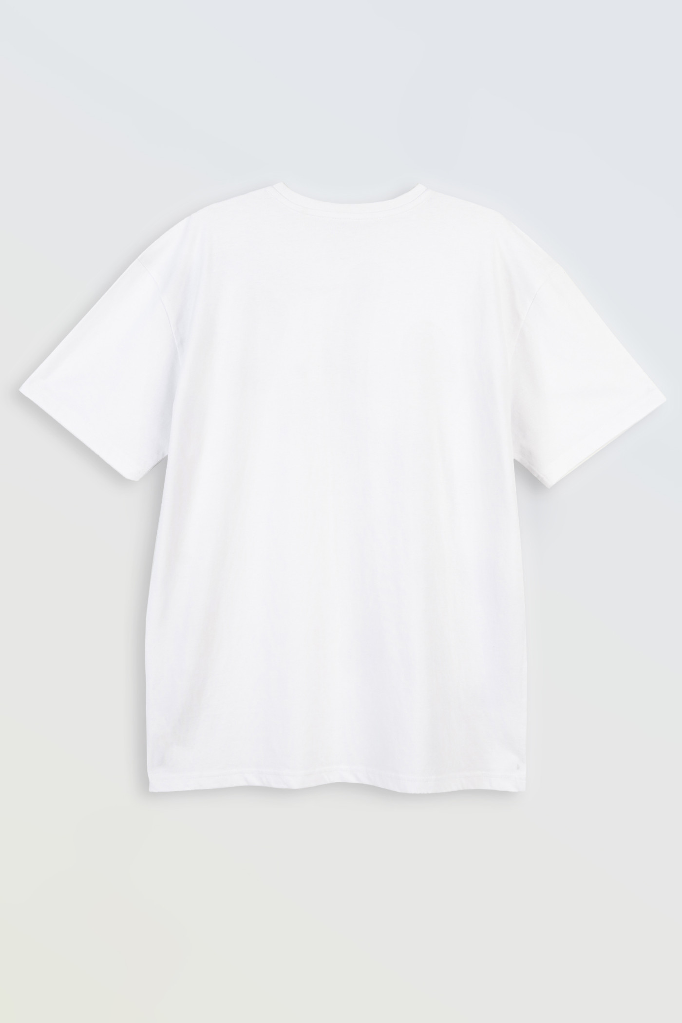 Biały t-shirt z autorską grafiką z przodu