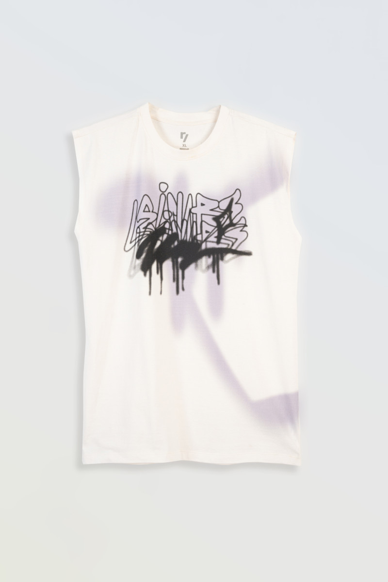 Kremowy t-shirt bez rękawów z autorską grafiką z przodu