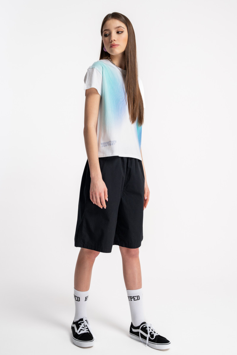 Czarne szorty REGULAR bez nadruków ściągane w pasie