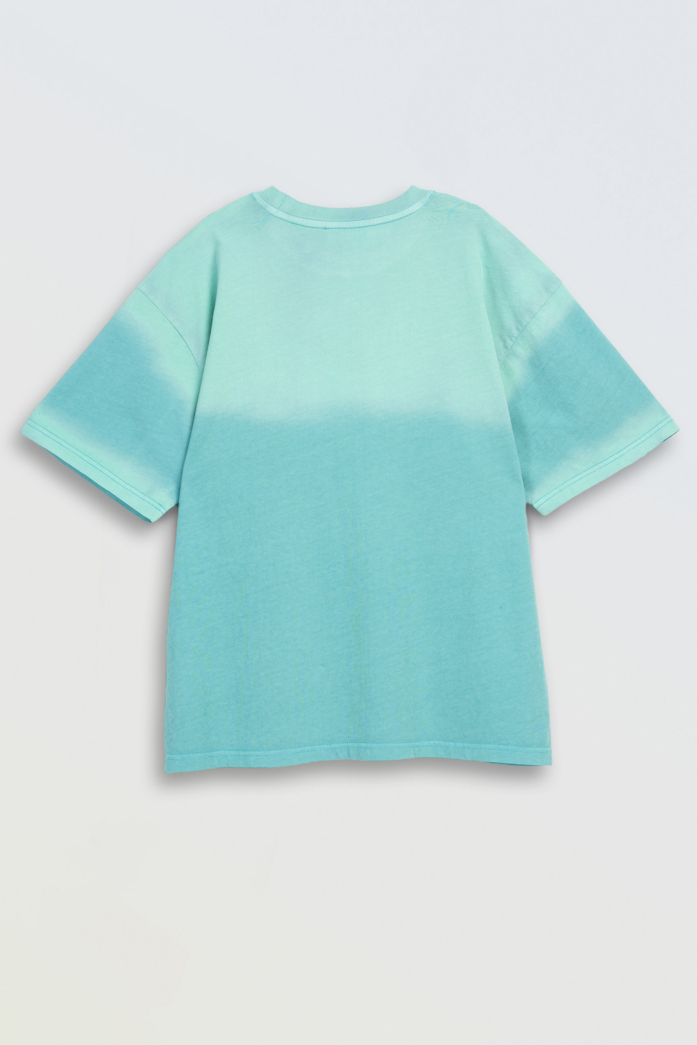 Turkusowy t-shirt z efektem sprayowania
