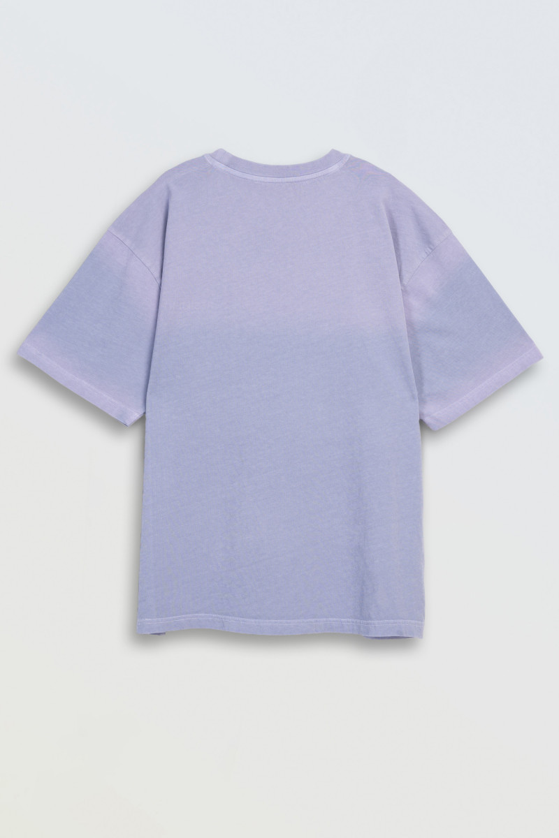 Fioletowy t-shirt z efektem sprayowania