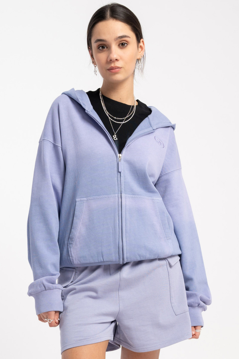 Fioletowa bluza z efektem sprayowania