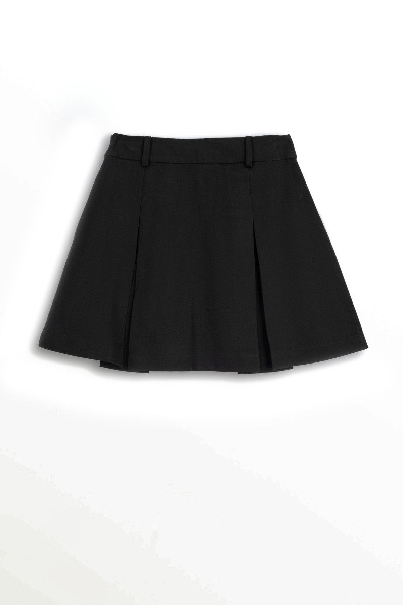 Czarna elegancka spódnica z kontrafałdami