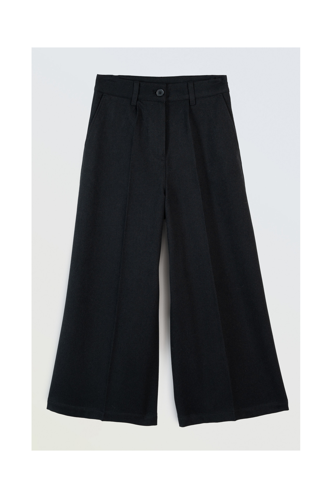 Czarne eleganckie spodnie CULOTY z szerokimi nogawkami w kant