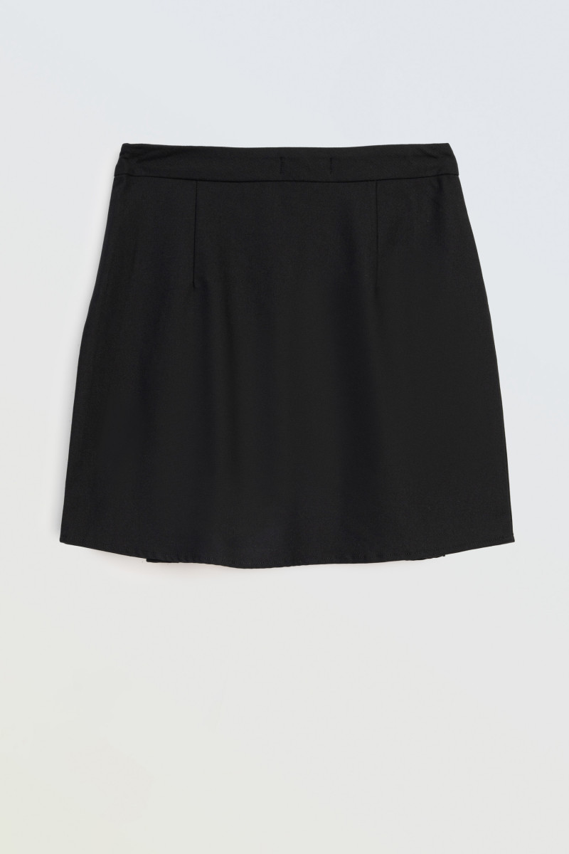 Czarna elegancka spódnica mini z ozdobnymi kokardkami