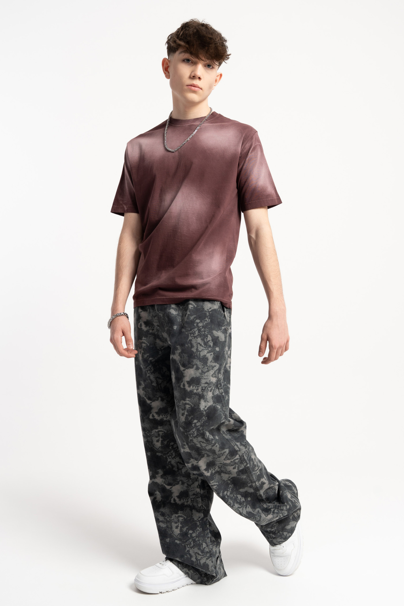 Bordowy t-shirt z efektem sprania
