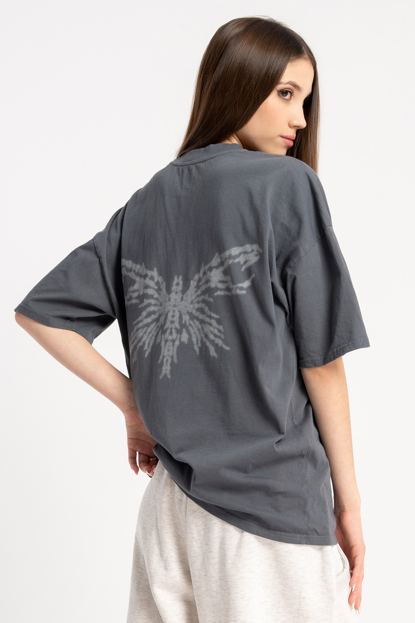 Ciemnoszary t-shirt z autorską grafiką z z tyłu