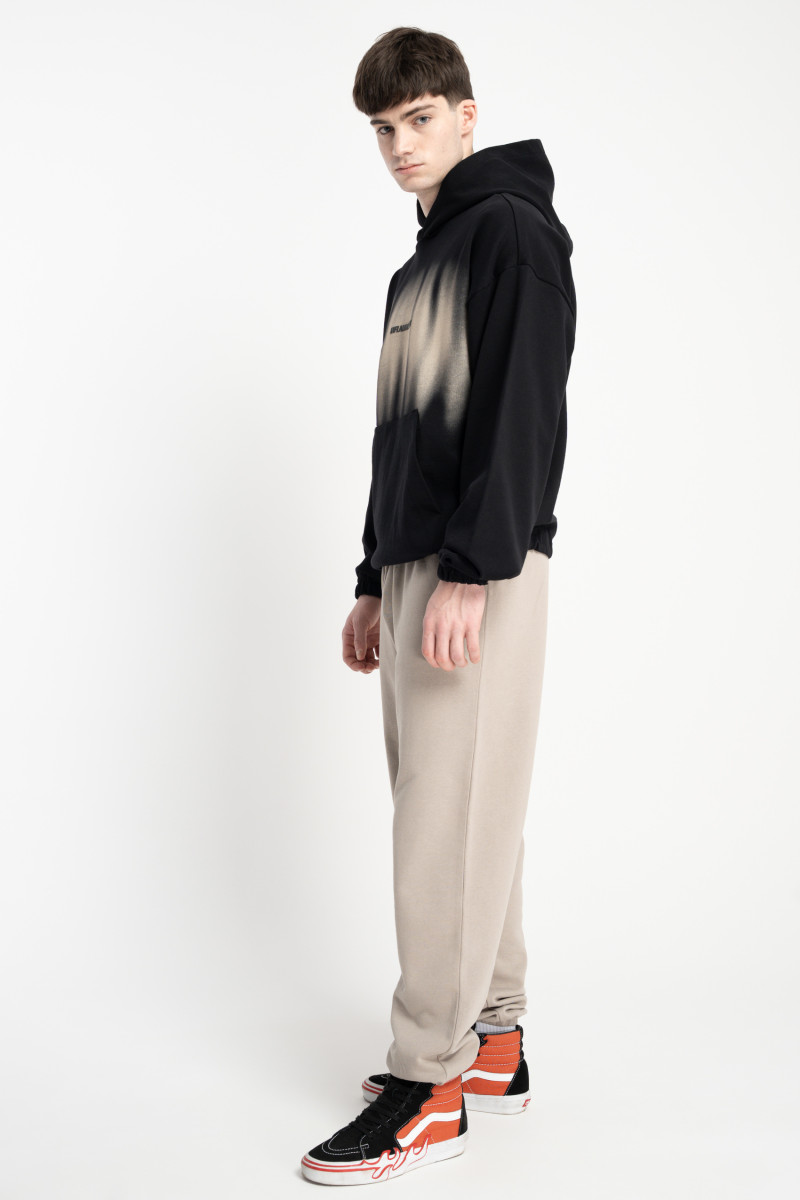 Beżowe spodnie dresowe OVERSIZE bez nadruków