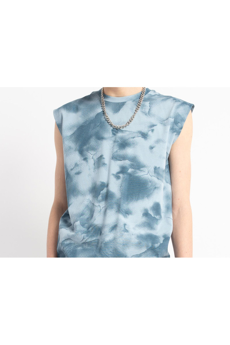 Niebieski t-shirt bez rękawów z nadrukiem na całości, niebieski
