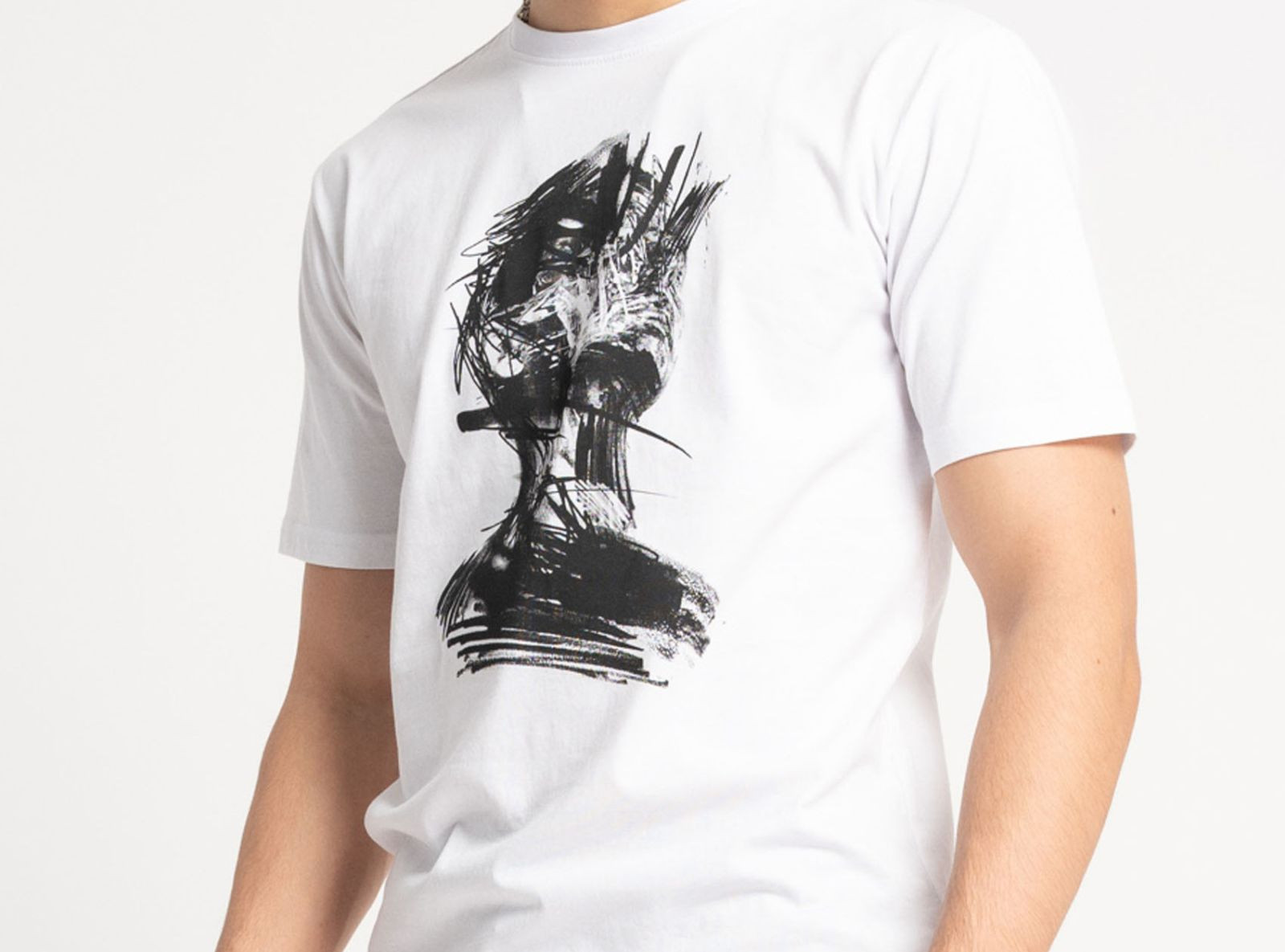 Biały t-shirt REGULAR z autorską grafiką z przodu